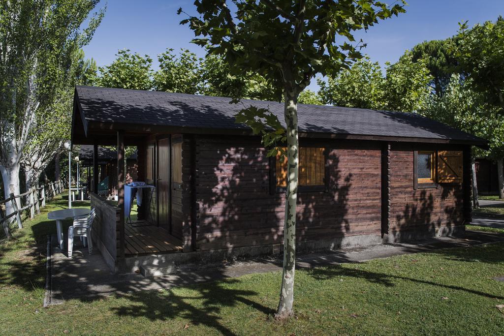 Camping&Bungalows Ligüerre de Cinca Exterior foto