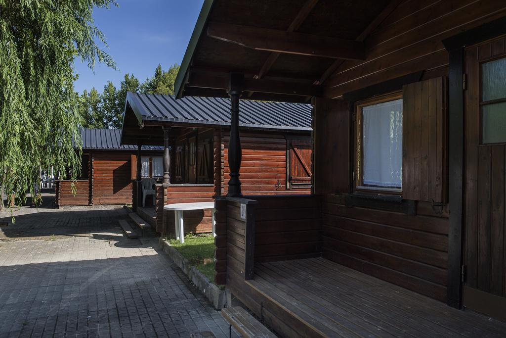 Camping&Bungalows Ligüerre de Cinca Exterior foto