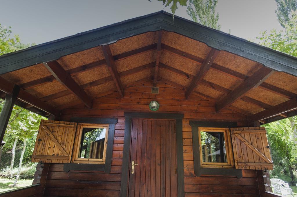 Camping&Bungalows Ligüerre de Cinca Exterior foto