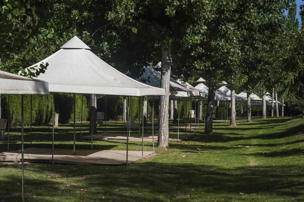 Camping&Bungalows Ligüerre de Cinca Exterior foto